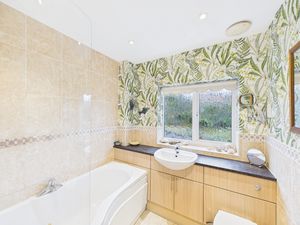 Family Bathroom- click for photo gallery